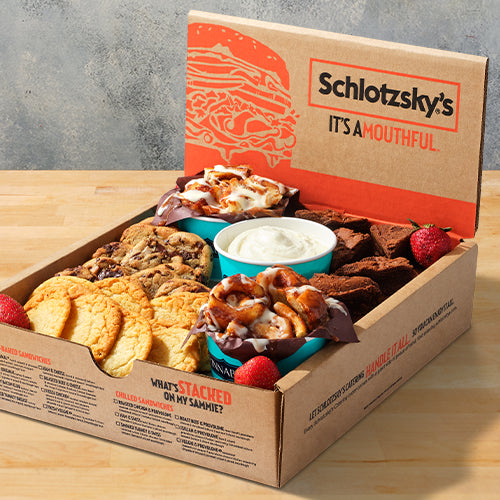 Cinnabon Mini Dessert Tray - KNLD_Schlotzkys